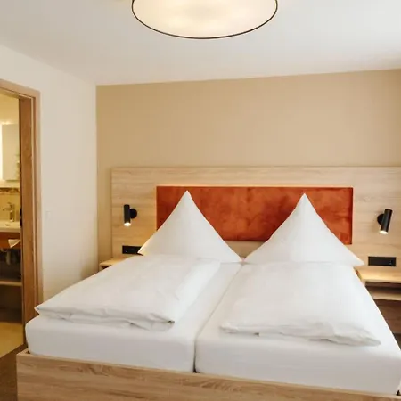 Sixt Hotel