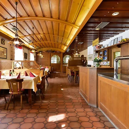 Hotel Sixt 3*