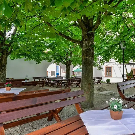 Sixt 3* Rohr in Niederbayern