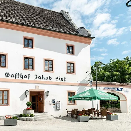 Sixt 3* Rohr in Niederbayern
